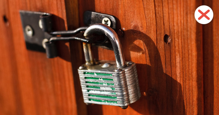 Shed-and-garage-burglary-Crime-prevention-2-padlock-L